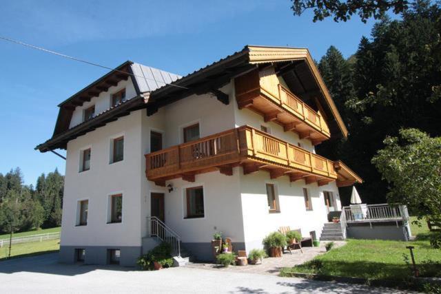 Gaestehaus Hauser Hainzenberg Esterno foto